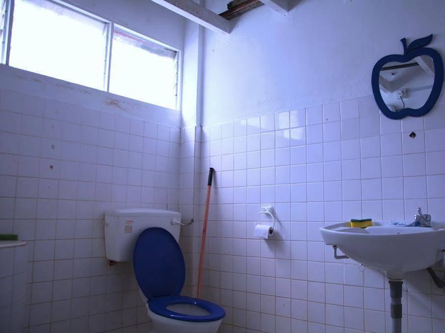 Spot On 89872 Kuantan Backpackers Hotel Eksteriør billede